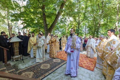 Zi de hram la Mănăstirea Căldărușani  Poza 218155