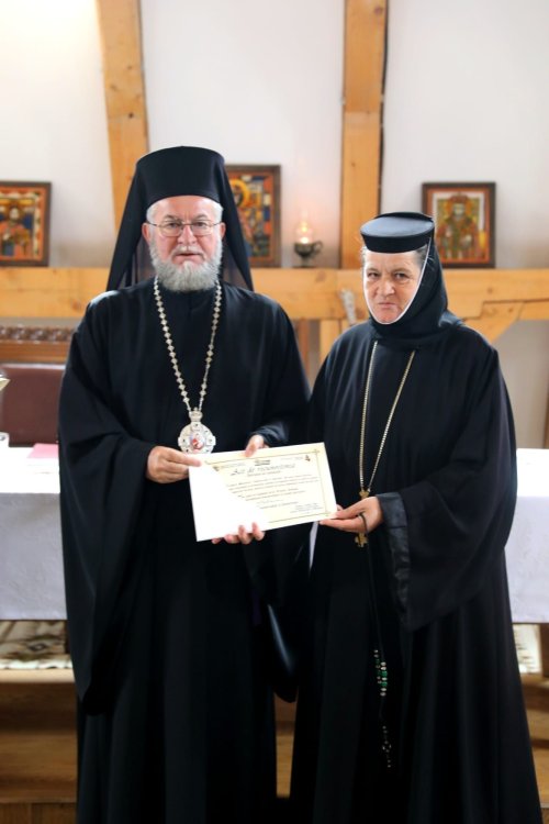 Conferinţă preoţească la Mănăstirea Bârsana Poza 218224