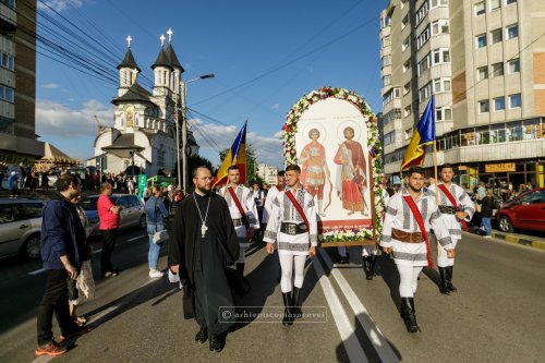 Mii de credincioși au participat la „Calea Sfinților” în Suceava Poza 218210