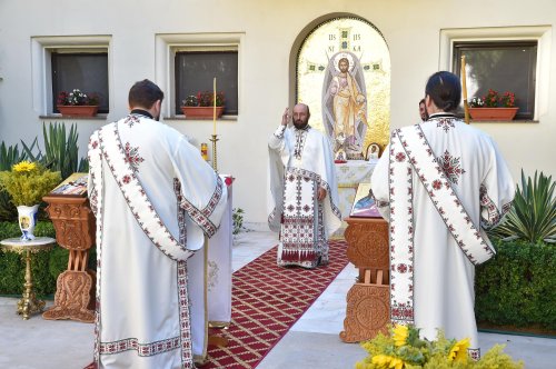 Cinstirea Înaintemergătorului Ioan la Altarul de vară al Reşedinţei Patriarhale Poza 218343