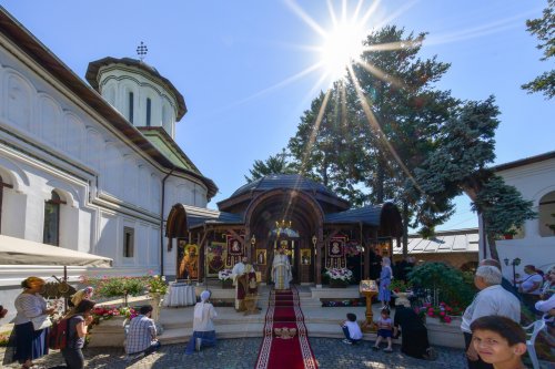 Hramul istoric al Mănăstirii Plumbuita din București Poza 218425