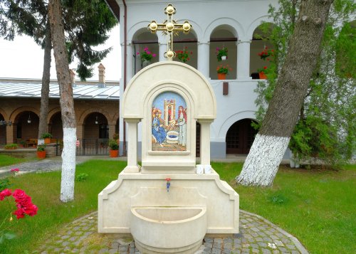 Istorie și spiritualitate la Mănăstirea Plumbuita Poza 218257