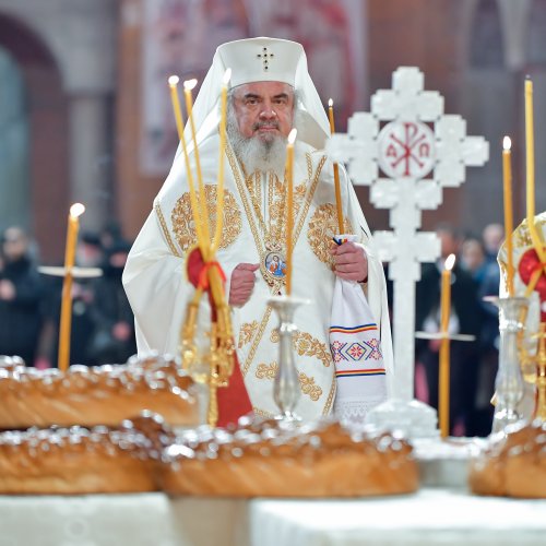 Diplome şi medalii pentru cimitire militare şi de onoare din ţară şi din străinătate Poza 218484