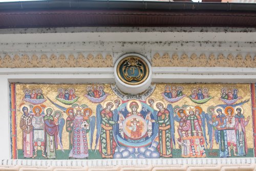 Hramul Mănăstirii „Duminica Sfinților Români” Poza 218594