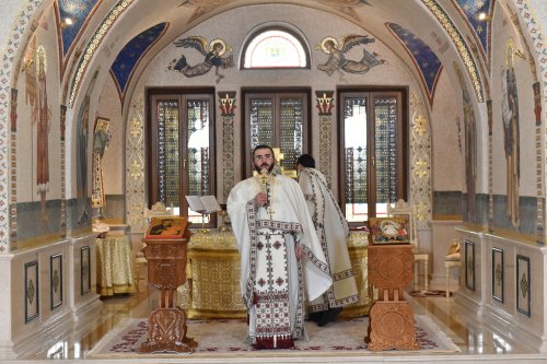 Hramul Salonului Sfinților Români din Reședința Patriarhală Poza 218566