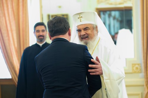 Ministrul afacerilor externe al Serbiei în vizită la Patriarhia Română Poza 218689