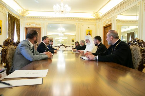 Ministrul afacerilor externe al Serbiei în vizită la Patriarhia Română Poza 218699