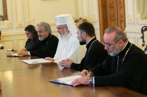 Ministrul afacerilor externe al Serbiei în vizită la Patriarhia Română Poza 218704