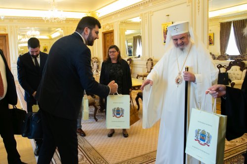 Ministrul afacerilor externe al Serbiei în vizită la Patriarhia Română Poza 218708