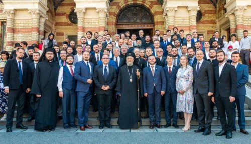 Absolvenţii Facultăţii de Teologie din Sibiu au depus jurământul Poza 218931