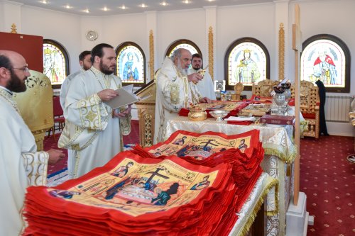 Noi antimise sfinţite de Patriarhul României Poza 218968