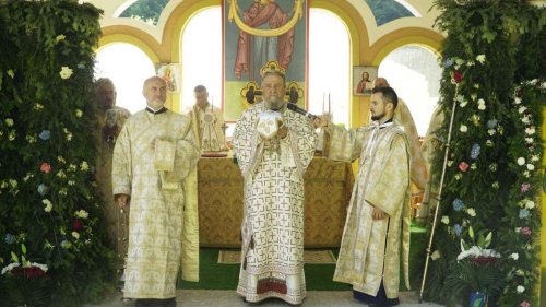 Binecuvântare arhierească la mănăstirea din Cârţişoara, judeţul Sibiu Poza 219078