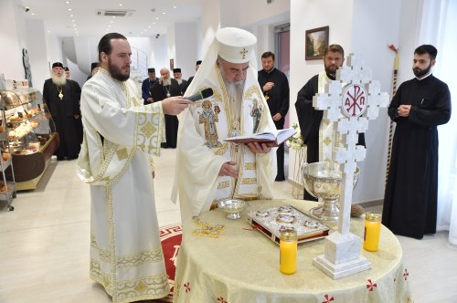 Binecuvântare și înnoire la Casa de oaspeți „Sfântul Apostol Andrei” din București Poza 219412