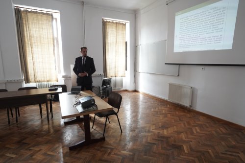 Concurs pentru ocuparea posturilor la Facultatea de Teologie din Sibiu Poza 219372
