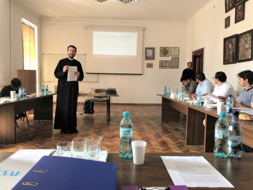 Concurs pentru ocuparea posturilor la Facultatea de Teologie din Sibiu Poza 219375
