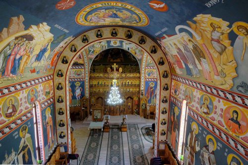 Biserica din Lopătari, ca un luminiș cosmic al sufletului Poza 219489