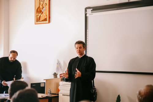 Cursuri pentru obținerea gradelor profesionale în preoție la Cluj‑Napoca Poza 219591