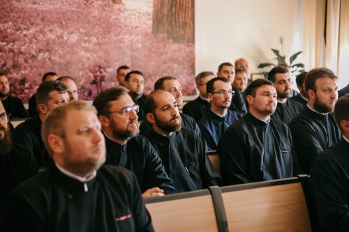 Cursuri pentru obținerea gradelor profesionale în preoție la Cluj‑Napoca Poza 219592