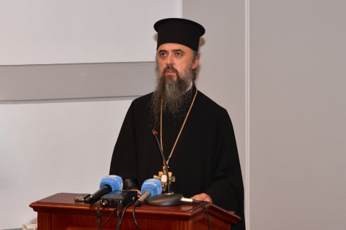 Eveniment academic dedicat Sfântului Ierarh Varlaam, Mitropolitul Moldovei Poza 219845