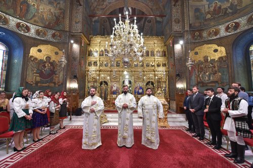 Duminica a 4‑a după Rusalii, la Catedrala Patriarhală Poza 219950