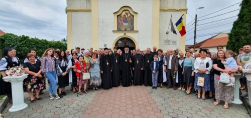 Binecuvântare pentru credincioșii din Parohia Maieri I, din Alba Iulia Poza 219993