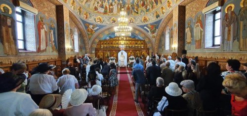Binecuvântare pentru credincioșii din Parohia Maieri I, din Alba Iulia Poza 219995