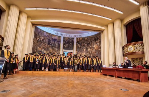 Festivitatea de absolvire a promoției 2022 la Facultatea de Teologie Ortodoxă clujeană Poza 220314