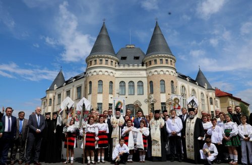 Inaugurarea Centrului Cultural- Pastoral „Sfântul Iosif Mărturisitorul” din Sighetu Marmaţiei Poza 220320