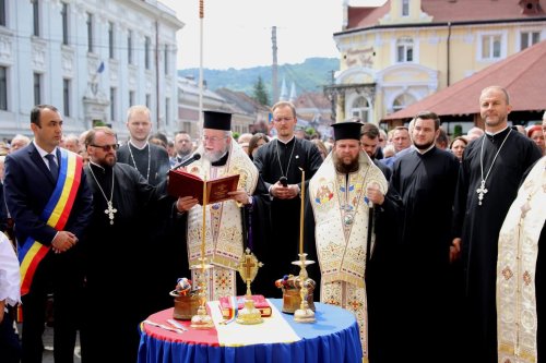 Inaugurarea Centrului Cultural- Pastoral „Sfântul Iosif Mărturisitorul” din Sighetu Marmaţiei Poza 220321