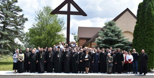 Al 84‑lea Congres al Eparhiei românești din SUA Poza 220415