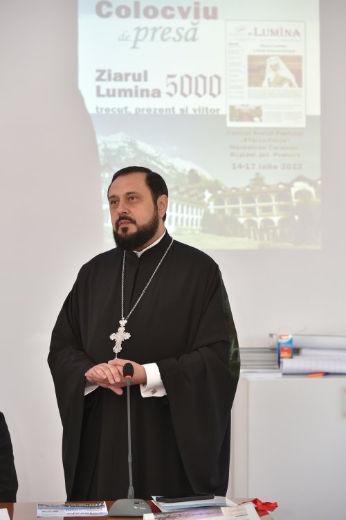 „Ziarul Lumina 5.000”: colocviu de presă la Mănăstirea Caraiman Poza 220564