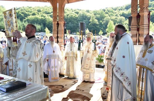 Pomenirea Sfântului Proroc Ilie la Mănăstirea Nușeni Poza 221021