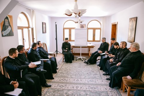 Curs de formare pentru clerici în Eparhia Clujului Poza 221159