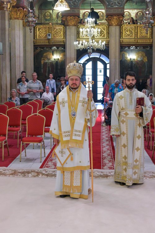 Ziua de naștere a Patriarhului României sărbătorită prin rugăciune Poza 221188