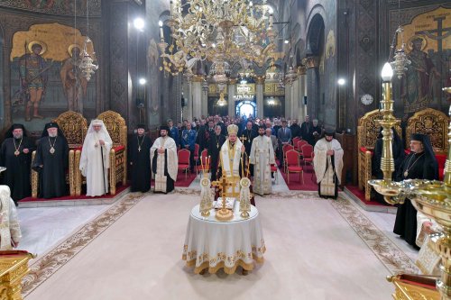 Ziua de naștere a Patriarhului României sărbătorită prin rugăciune Poza 221207