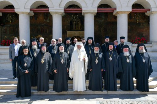 Ziua de naștere a Patriarhului României sărbătorită prin rugăciune Poza 221239