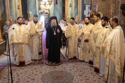 Slujire arhierească la Mănăstirea Radu Vodă din București Poza 221265