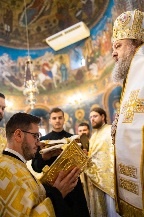 Slujire arhierească la Mănăstirea Radu Vodă din București Poza 221275
