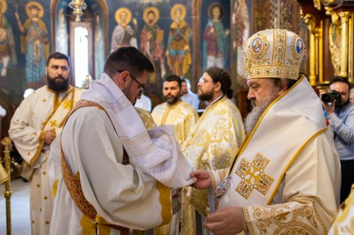 Slujire arhierească la Mănăstirea Radu Vodă din București Poza 221282