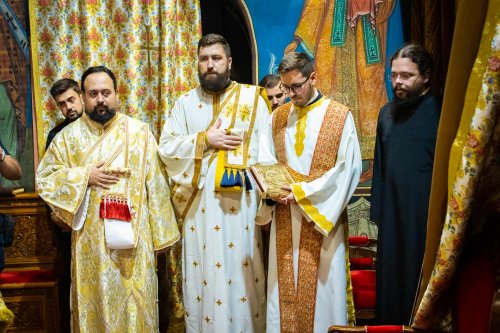 Slujire arhierească la Mănăstirea Radu Vodă din București Poza 221305