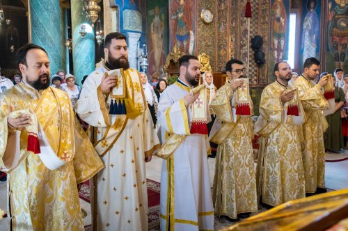 Slujire arhierească la Mănăstirea Radu Vodă din București Poza 221313