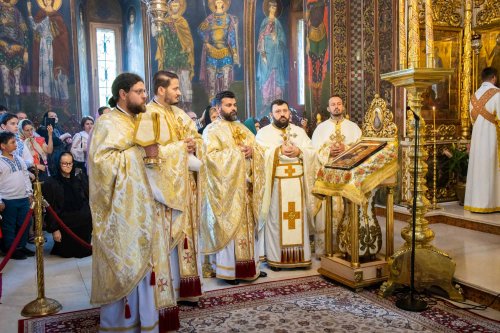 Slujire arhierească la Mănăstirea Radu Vodă din București Poza 221321