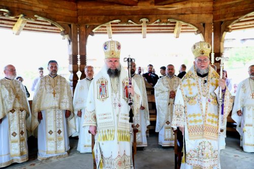 Liturghie arhierească la Mănăstirea Bârsana Poza 221537