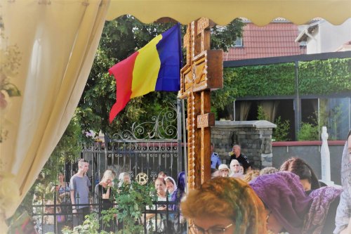 Procesiunea „Mărturisirea credinței în cetate” Poza 221723