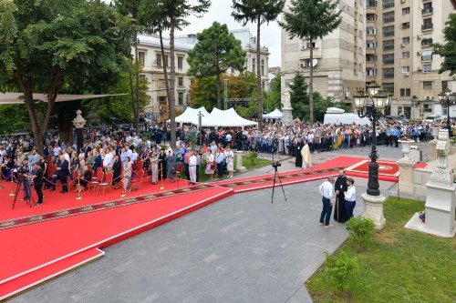 Reînnoirea veșmântului de har al Bisericii Domnița Bălașa din București Poza 221985