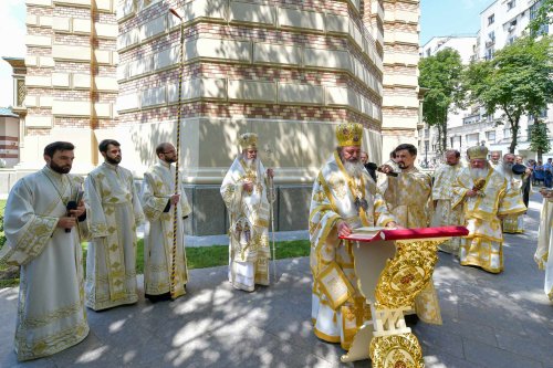 Reînnoirea veșmântului de har al Bisericii Domnița Bălașa din București Poza 222021