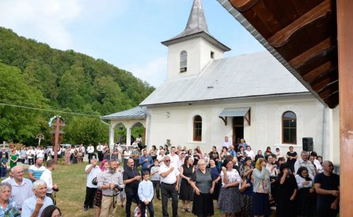 Pomenirea Episcopului Gurie în satul natal Huta, judeţul Cluj Poza 222095