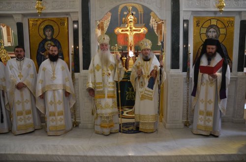 Liturghie arhierească în ajun de post la Mănăstirea Izbuc Poza 222294