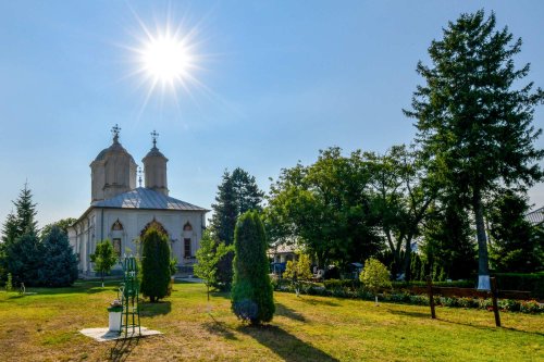 „Prin binecuvântare, darurile devin bucurie pentru mulți” Poza 222755