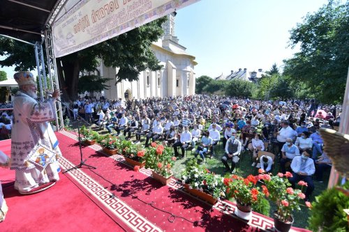 Sărbătoarea Sfântului Ierarh Nifon la Târgovişte Poza 223024